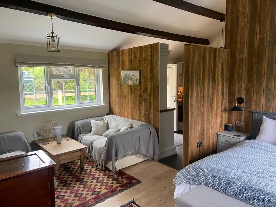 Couples Getaway, With Mountain Views/Dog Friendly Villa Crickhowell Eksteriør billede