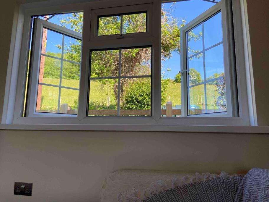 Couples Getaway, With Mountain Views/Dog Friendly Villa Crickhowell Eksteriør billede